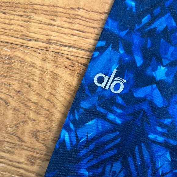 Alo yoga legging blue XS - Picture 3 of 3
